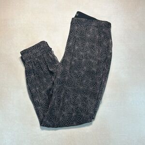 Elizabeth and James joggers